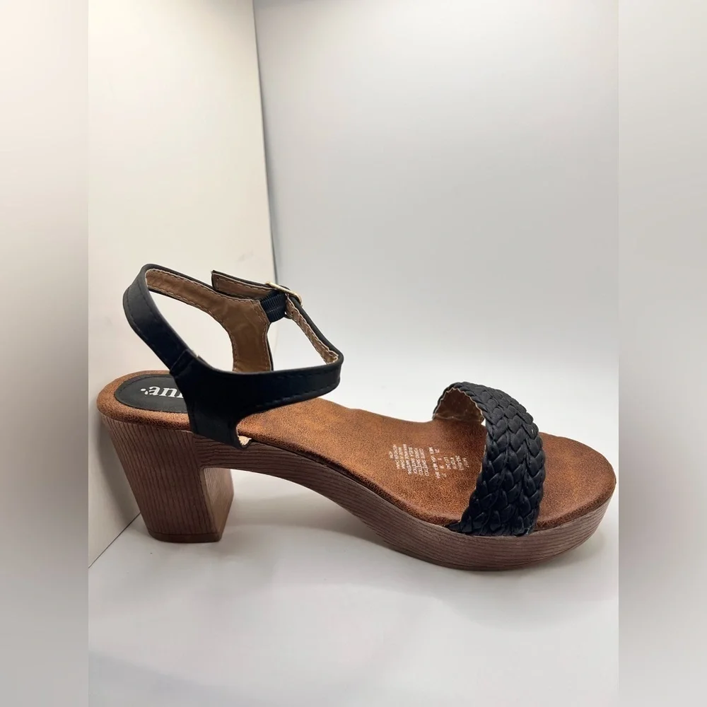 Black Braided Strap Sandals